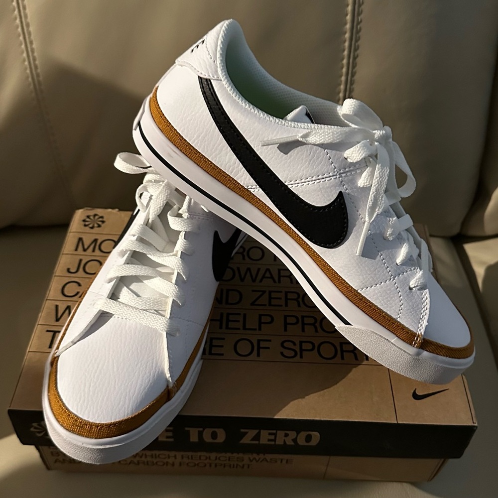 Women’s Nike White Sneakers with Black Swoosh and Brown Accents NIB